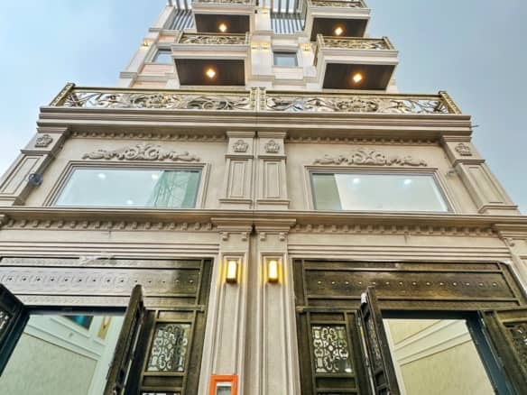 Nhà có thang máy 4x15 4 lầu 5 phòng khu đồng bộ Lê Văn Quới- Hương Lộ 2 10 IMG 20240221 012742