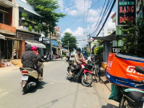 Nhà mặt tiền 43 Lô Tư p. Bình Hưng Hòa A 43x17 4 tầng 4 phòng 14 43a lo tu 7