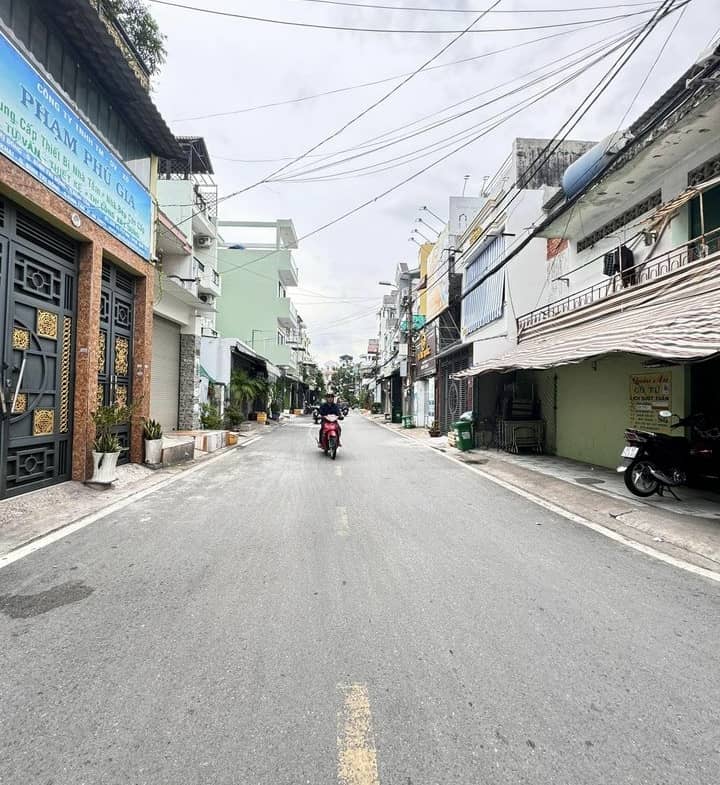 Nhà mặt tiền 26 Đình Tân Khai p. Bình Trị Đông 4×13 4 tầng 3 phòng