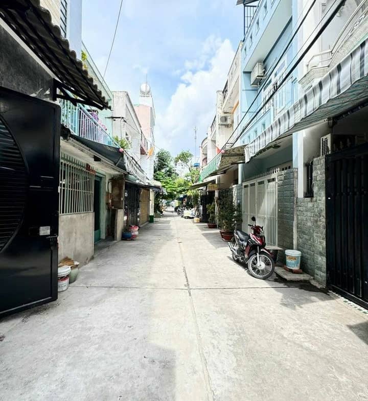 Bán nhanh nhà hẻm rộng 100/3/12 Miếu Gò Xoài, Bình Tân – Nhà mới, đầy đủ tiện ích với giá cực kỳ hợp lý!