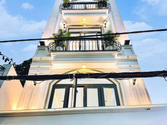 5 ty 4 tang 4x13 phan anh binh tan 1