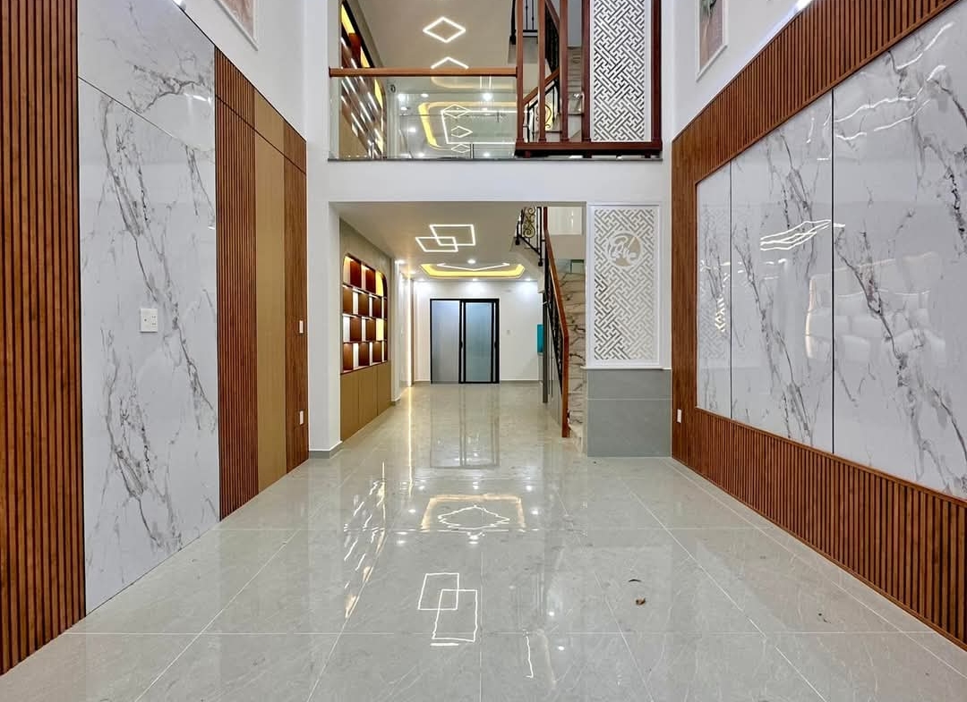 Bán nhà 5 tầng hẻm 8m Hương Lộ 2, Bình Tân – 4x17m – xe hơi ra vào thoải mái – chỉ hơn 6 tỷ