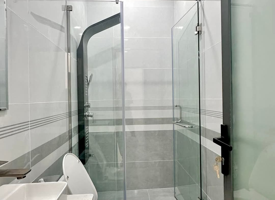 Bán nhà 5 tầng hẻm 8m Hương Lộ 2, Bình Tân – 4x17m – xe hơi ra vào thoải mái – chỉ hơn 6 tỷ