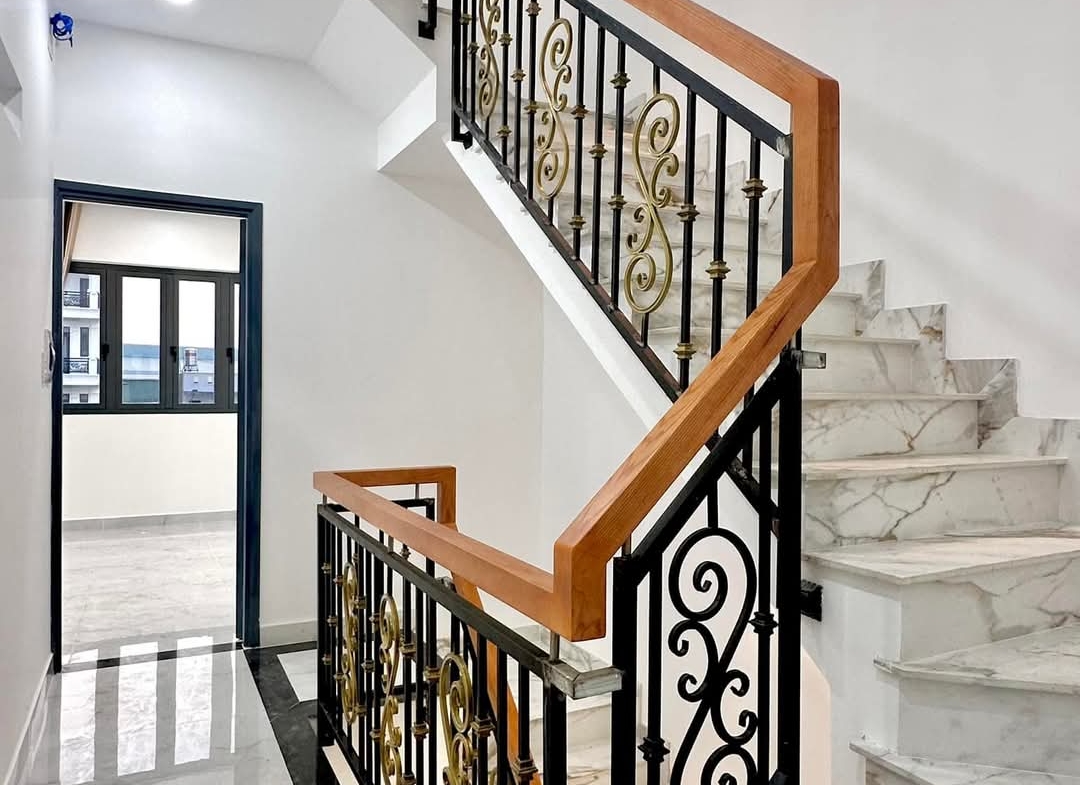Bán nhà 5 tầng hẻm 8m Hương Lộ 2, Bình Tân – 4x17m – xe hơi ra vào thoải mái – chỉ hơn 6 tỷ