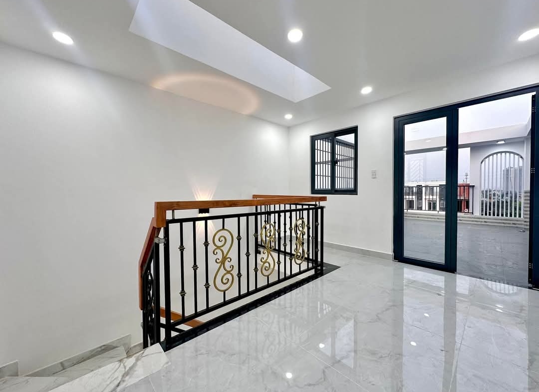 Bán nhà 5 tầng hẻm 8m Hương Lộ 2, Bình Tân – 4x17m – xe hơi ra vào thoải mái – chỉ hơn 6 tỷ